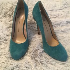 Gently used Dolce Vita Turquoise Suede Pumps